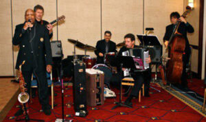 Phil Ravita performing